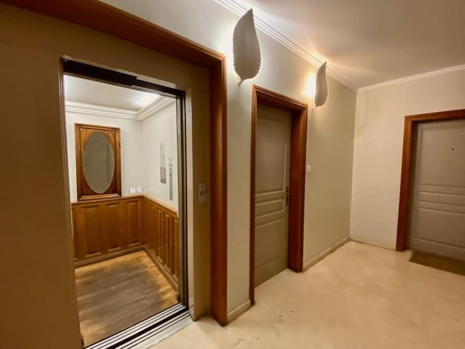"Georgio" Grand Appartement Traversant Avec Vue Canal Et Parking Sète Kültér fotó