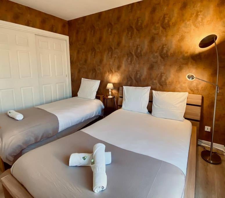 "Georgio" Grand Appartement Traversant Avec Vue Canal Et Parking Sète Kültér fotó